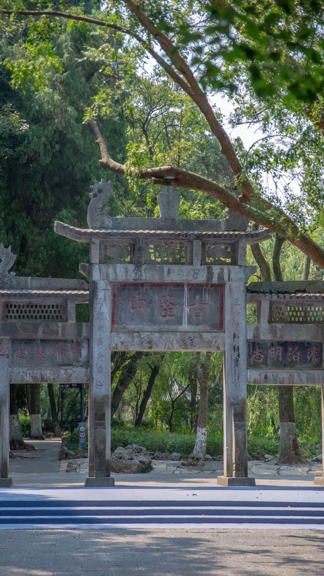 宝藏景点推荐建议收藏AG真人国际游戏襄阳(图3)